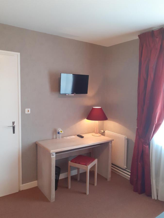 Logis Au Puits Enchante Saint-Martin-en-Bresse Luaran gambar