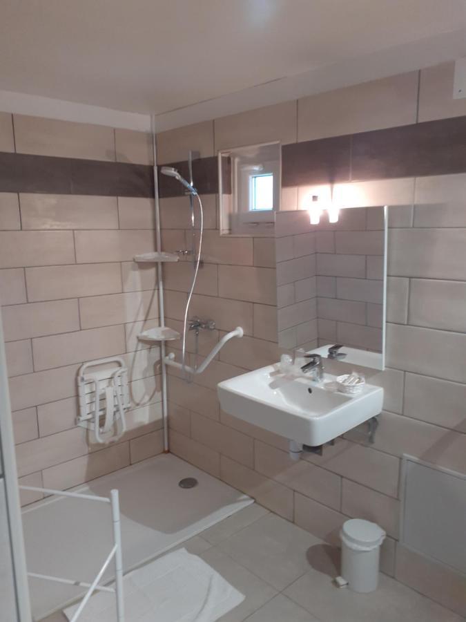 Logis Au Puits Enchante Saint-Martin-en-Bresse Luaran gambar
