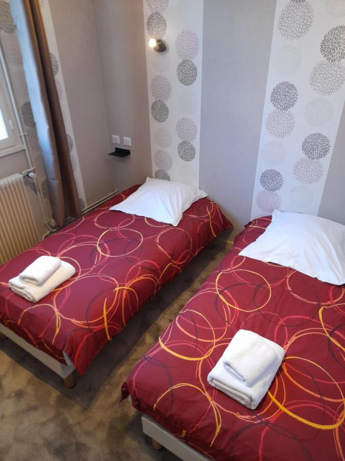 Logis Au Puits Enchante Saint-Martin-en-Bresse Luaran gambar